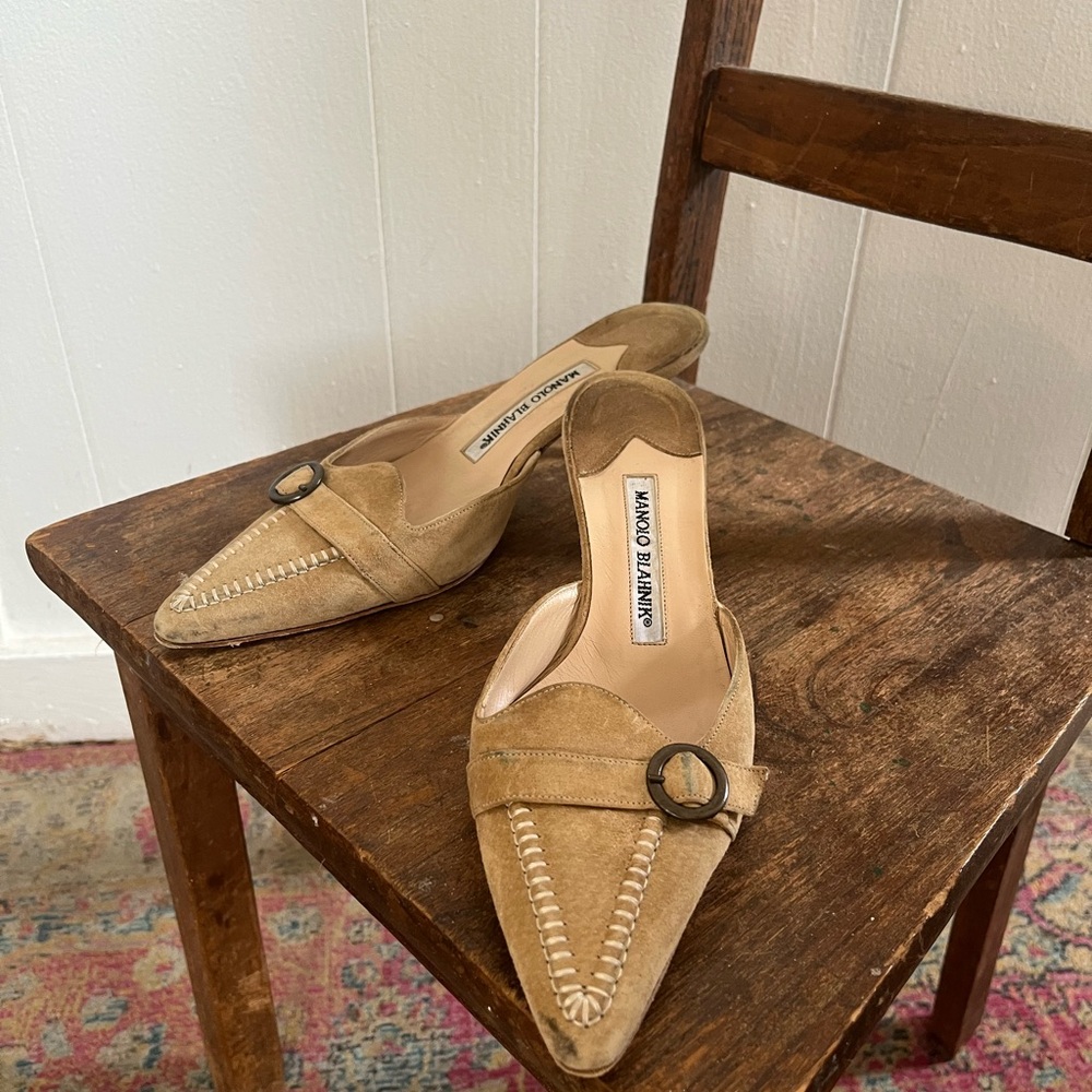 Manolo Blahnik Tan Suede Women's Shoes (36.5)